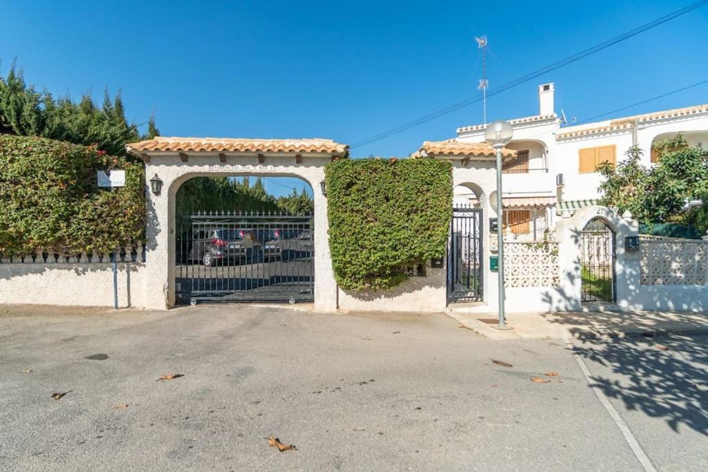 Cb Living - 2 Bedroom Condo, Playa Flamenca Apartament *