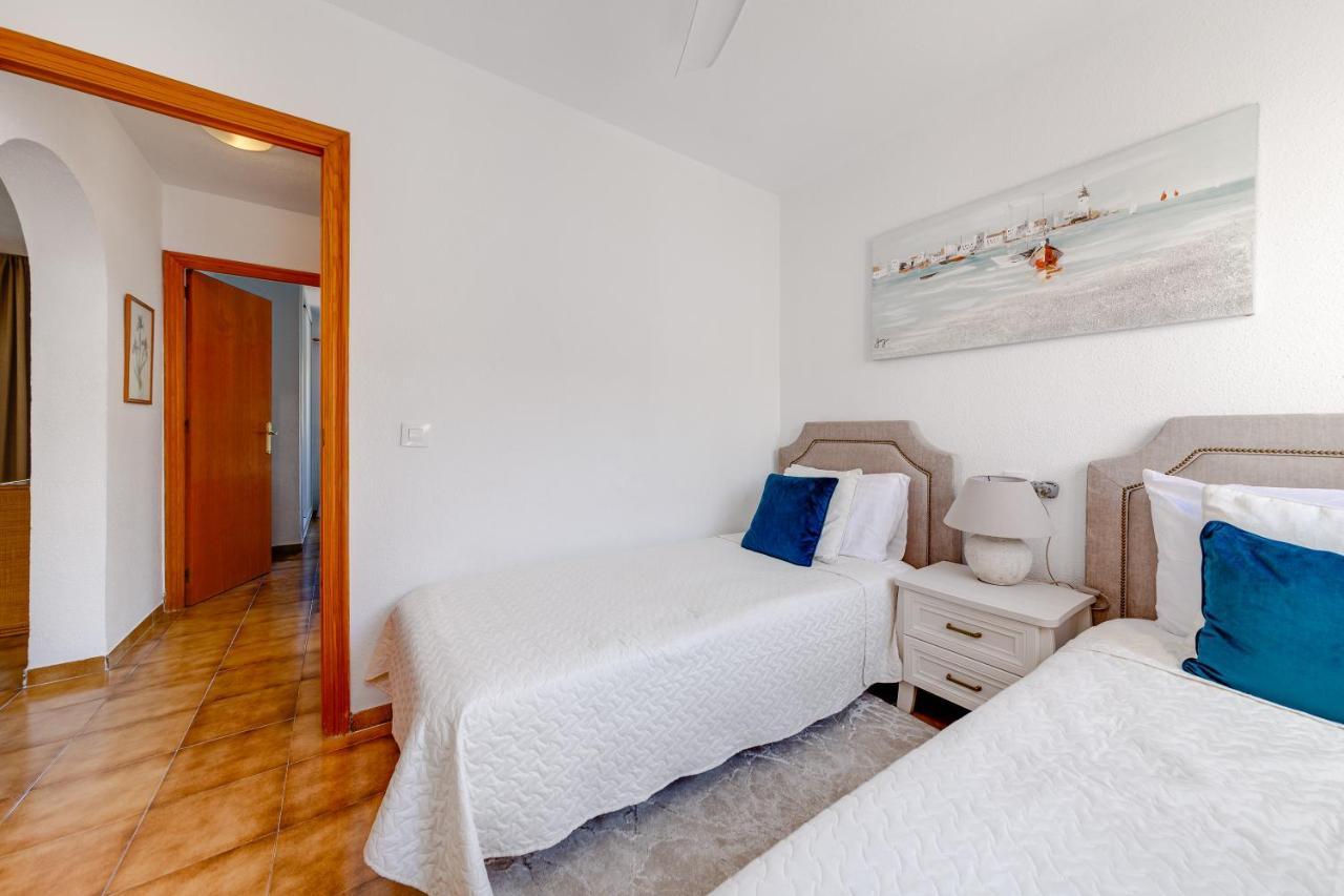 Cb Living - 2 Bedroom Condo, Playa Flamenca